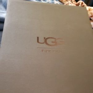 New Ugg slides never worn Gray